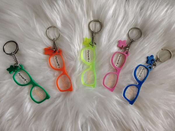 LLAVERO FORMA DE GAFAS PERSONALIZADO